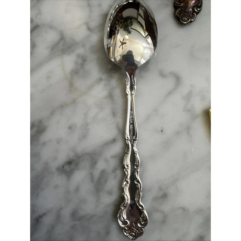 Oneida Community‎ Beethoven (5)  Teaspoons Silverplate 1971 Flatware